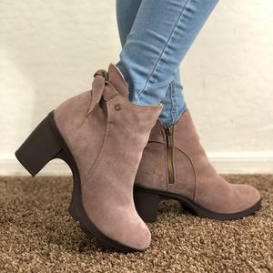 Sold!!!!! Bear Paw Eden booties sold !!!